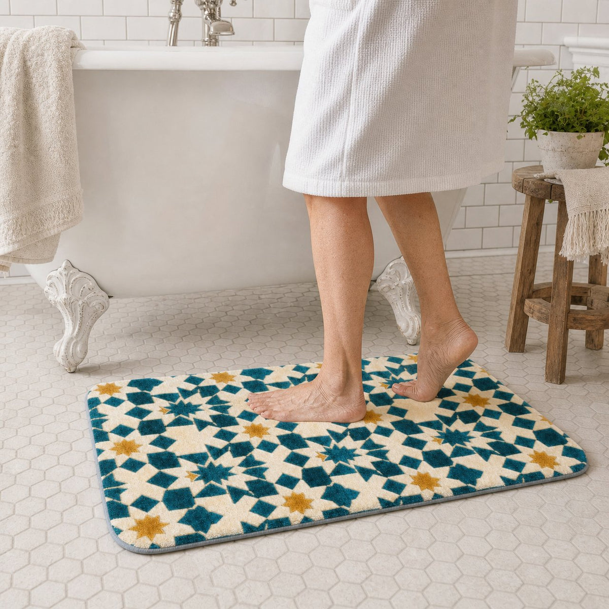 Star and Cross Bath Mat, image 5